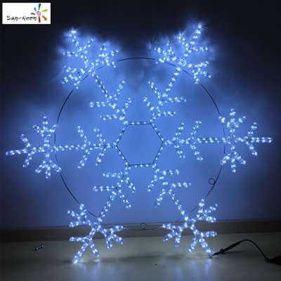 Holiday decoration cheap led flashing clear plastic snowflake for sale